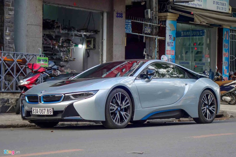 Thieu gia ve so Soc Trang &quot;cuoi&quot; sieu xe BMW i8 tai SG-Hinh-7